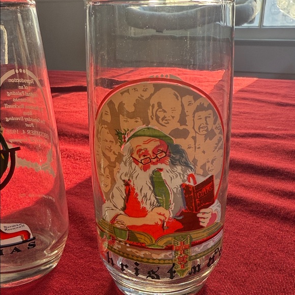 Vintage Christmas by Norman Rockwell Glasses the Coca Cola company Set - Picture 6 of 9